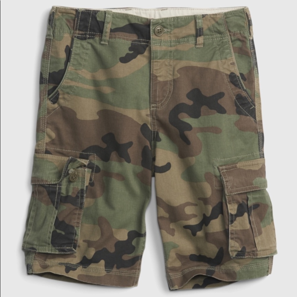 Worn Once: Gap Camo Cargo Shorts, Size 6